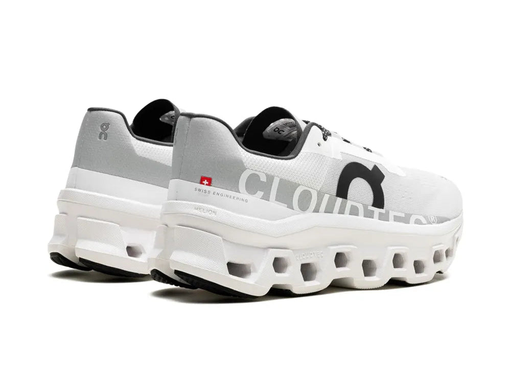 ON RUNNING MONSTER ALL WHITE